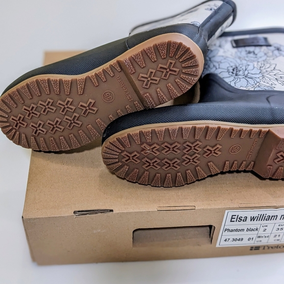 Tretorn Elsa William Morris Black Rain Boot. Women's size 5 - Picture 12 of 13